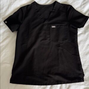 Figs Women’s Black V-Neck Scrub Top with Chest Pocket